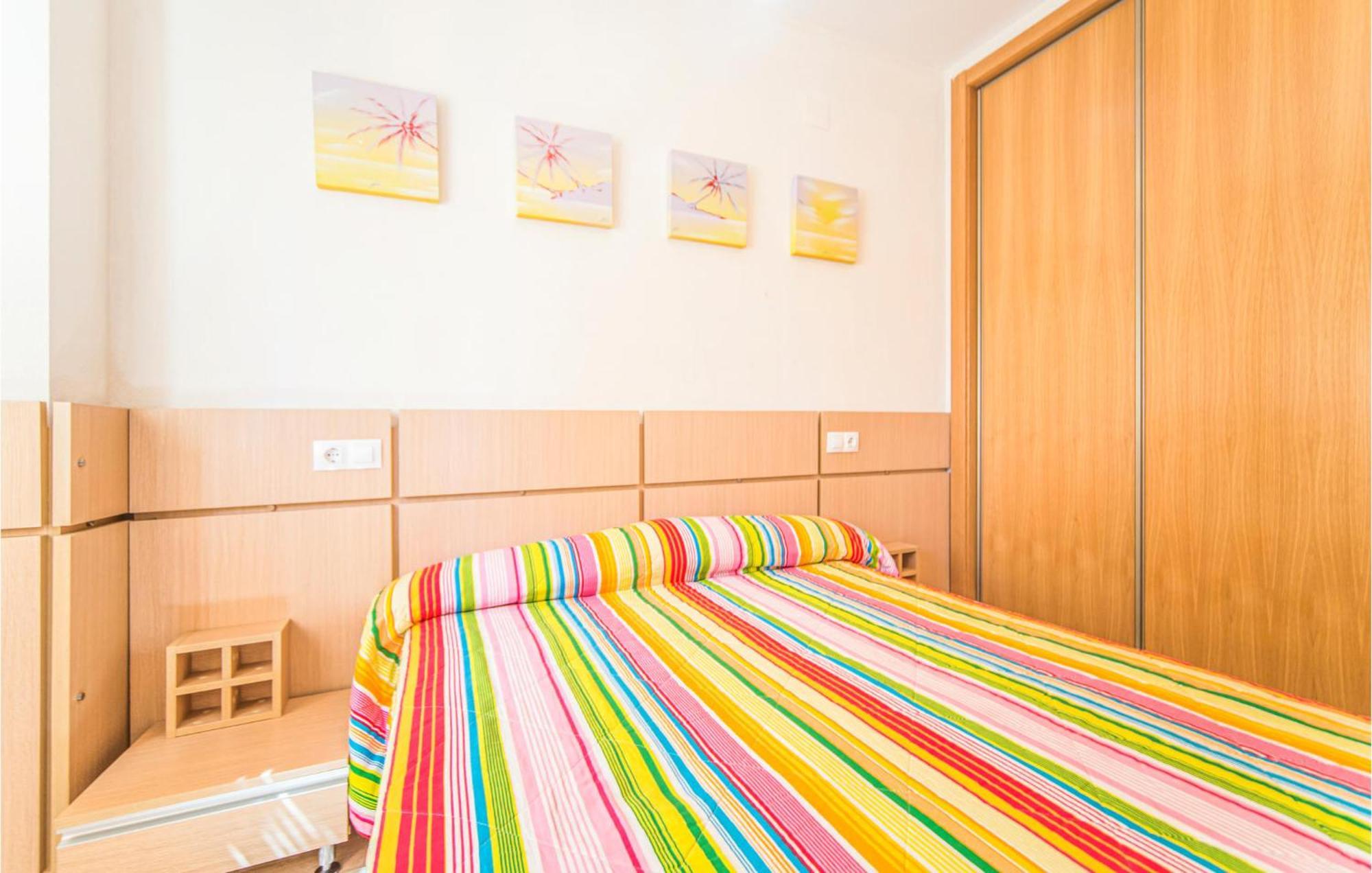 2 Bedroom Lovely Apartment In Оропеса-дель-Мар Экстерьер фото