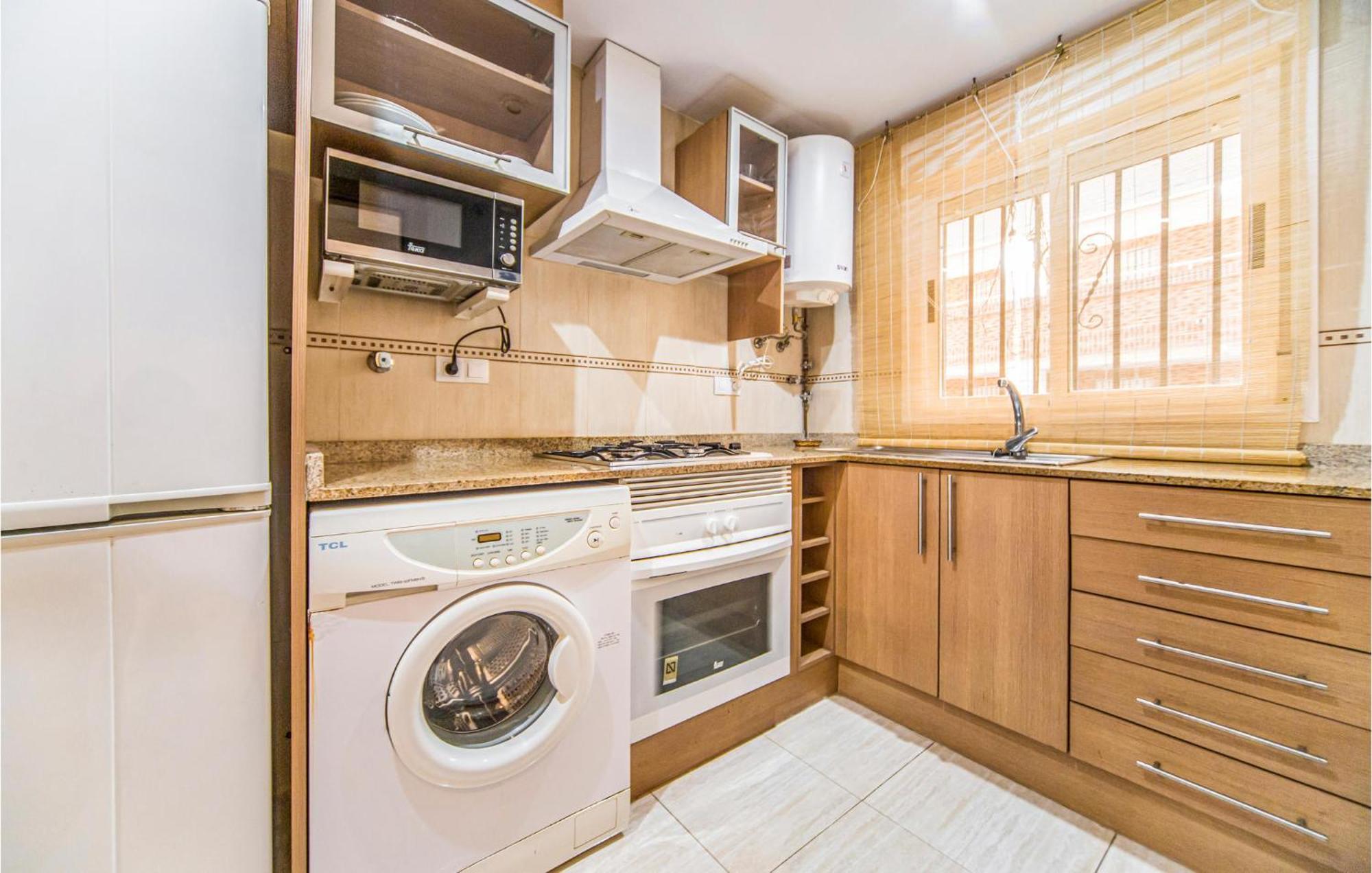 2 Bedroom Lovely Apartment In Оропеса-дель-Мар Экстерьер фото